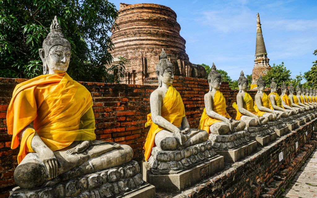 Temple and Statues in Ayutthaya